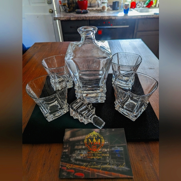 Maketh the Man Other - 27oz Whiskey Decanter & Glass Set